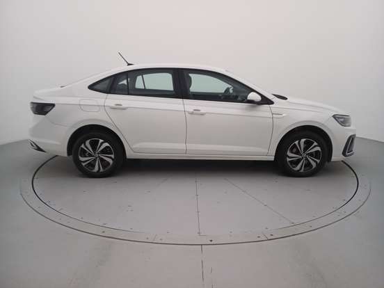 VOLKSWAGEN-VIRTUS-2025