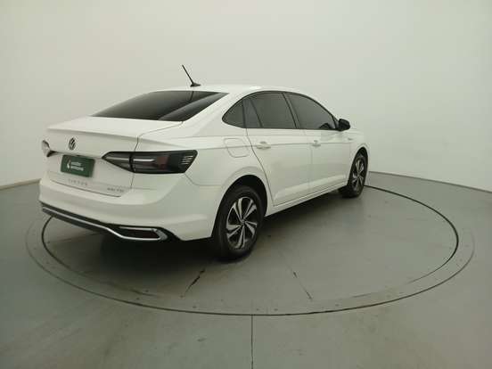 VOLKSWAGEN-VIRTUS-2024