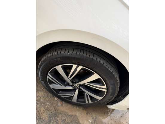 VOLKSWAGEN-VIRTUS-1.0 200 TSI HIGHLINE AUTOMÁTICO VOLKSWAGEN-VIRTUS-2023