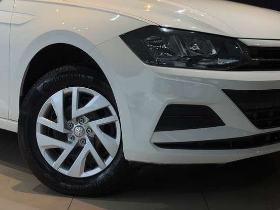 VOLKSWAGEN-VIRTUS-1.6 MSI TOTAL FLEX AUTOMÁTICO VOLKSWAGEN-VIRTUS-2019