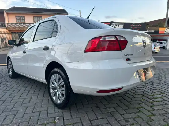 VOLKSWAGEN-VOYAGE-2022