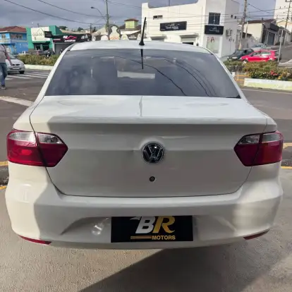 VOLKSWAGEN-VOYAGE-2022