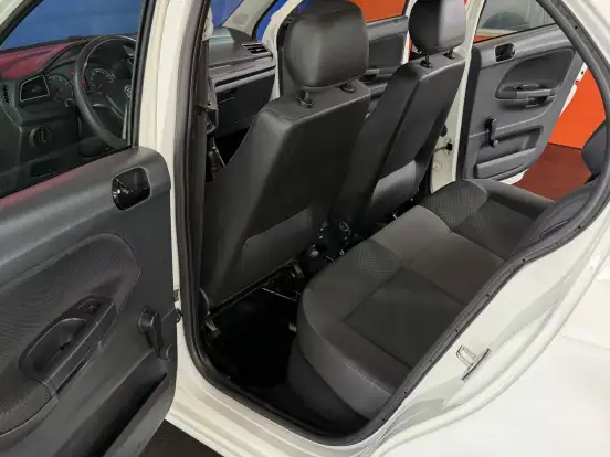 VOLKSWAGEN-VOYAGE-1.0 12V MPI TOTALFLEX 4P MANUAL VOLKSWAGEN-VOYAGE-2022