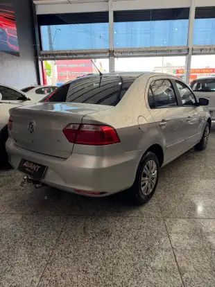 VOLKSWAGEN-VOYAGE-2013
