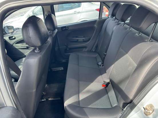 VOLKSWAGEN-VOYAGE-2021