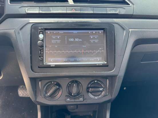 VOLKSWAGEN-VOYAGE-2021
