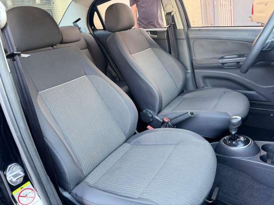 VOLKSWAGEN-VOYAGE-2014