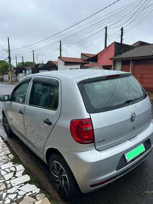 VOLKSWAGEN-FOX-2012