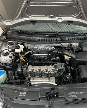 VOLKSWAGEN-GOLF-2011