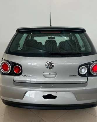 VOLKSWAGEN-GOLF-2011