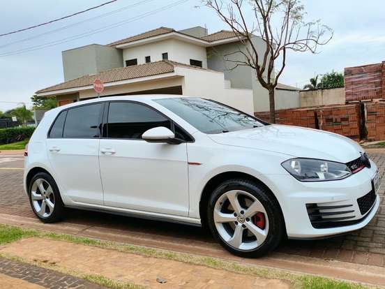 VOLKSWAGEN-GOLF-2.0 TSI GTI 16V TURBO GASOLINA 4P AUTOMÁTICO VOLKSWAGEN-GOLF-2015