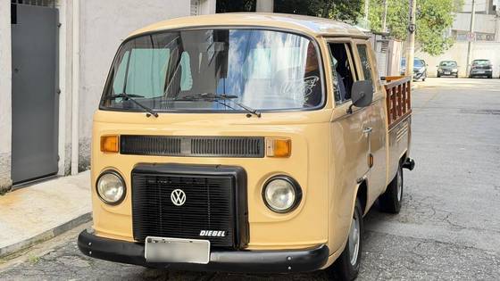 VOLKSWAGEN KOMBI 1.6 FURGÃO 8V DIESEL 3P MANUAL