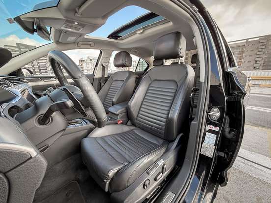 VOLKSWAGEN-PASSAT-2018