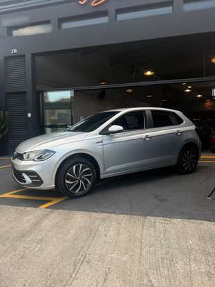 VOLKSWAGEN-POLO-2023