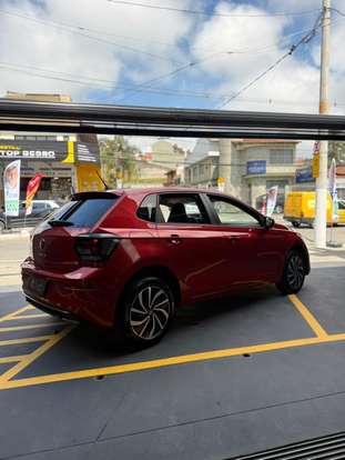VOLKSWAGEN-POLO-2022