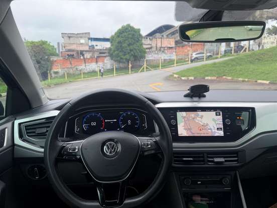 VOLKSWAGEN-POLO-1.0 200 TSI HIGHLINE AUTOMÁTICO VOLKSWAGEN-POLO-2018