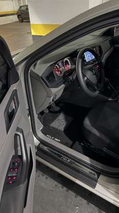 VOLKSWAGEN-POLO-2018