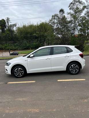 VOLKSWAGEN-POLO-2018