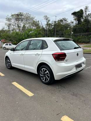 VOLKSWAGEN-POLO-2018