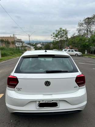 VOLKSWAGEN-POLO-2018