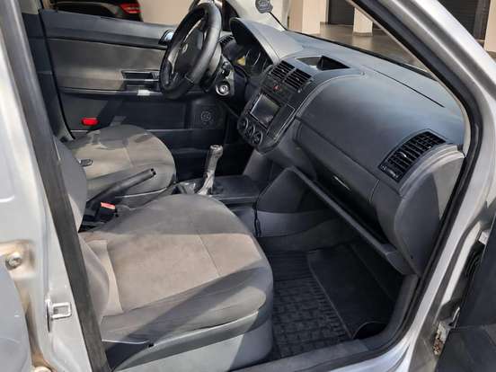 VOLKSWAGEN-POLO SEDAN-1.6 MI 8V FLEX 4P MANUAL VOLKSWAGEN-POLO SEDAN-2011