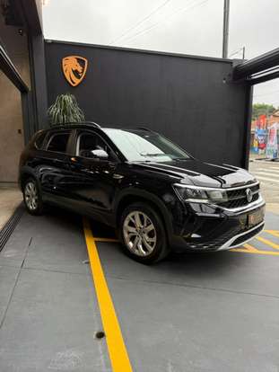 VOLKSWAGEN-TAOS-2022