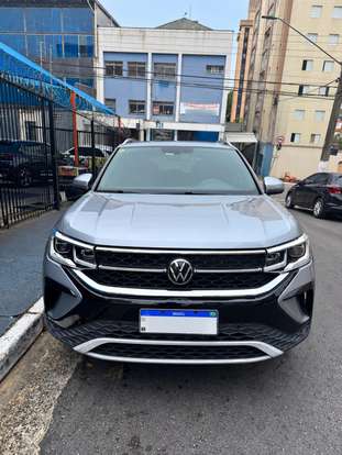 VOLKSWAGEN-TAOS-2022