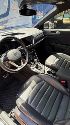 VOLKSWAGEN-TAOS-2023