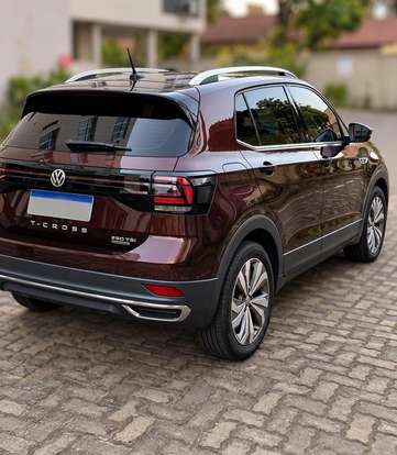 VOLKSWAGEN-T-CROSS-2019