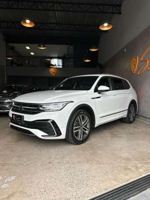 VOLKSWAGEN-TIGUAN-2023