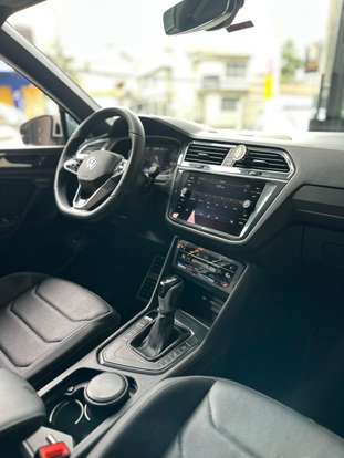 VOLKSWAGEN-TIGUAN-2023
