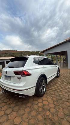 VOLKSWAGEN-TIGUAN-2018