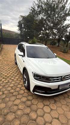 VOLKSWAGEN-TIGUAN-2018