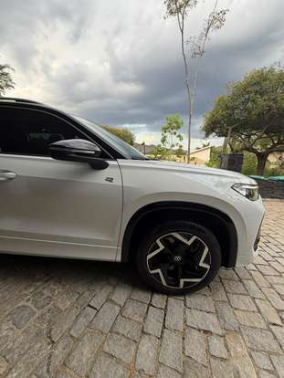 VOLKSWAGEN-TIGUAN-2.0 350 TSI GASOLINA R-LINE 4MOTION AUTOMÁTICO VOLKSWAGEN-TIGUAN-2026