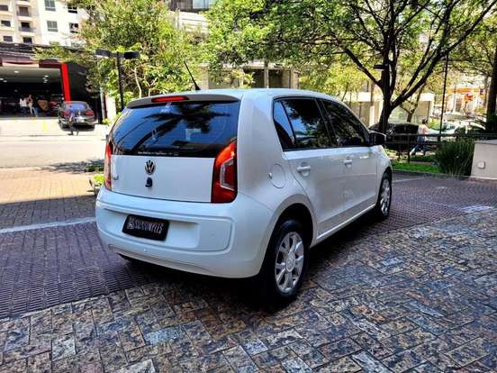 VOLKSWAGEN-UP-2014