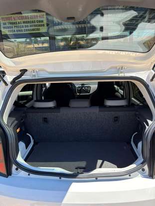 VOLKSWAGEN-UP-2017