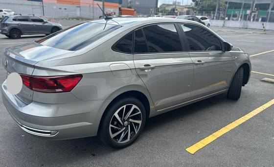VOLKSWAGEN VIRTUS 1.0 200 TSI HIGHLINE AUTOMÁTICO