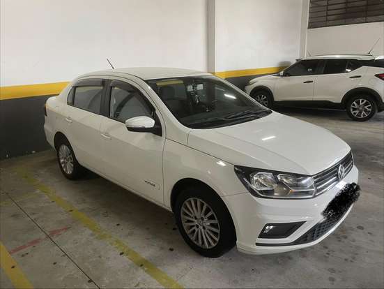VOLKSWAGEN-VOYAGE-2019