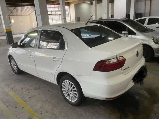 VOLKSWAGEN-VOYAGE-2019
