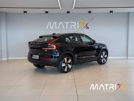 VOLVO-C40-2022