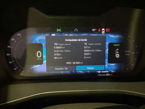 VOLVO-EC40-P8 RECHARGE TWIN ELECTRIC ULTRA BLACK EDITION AWD VOLVO-EC40-2025