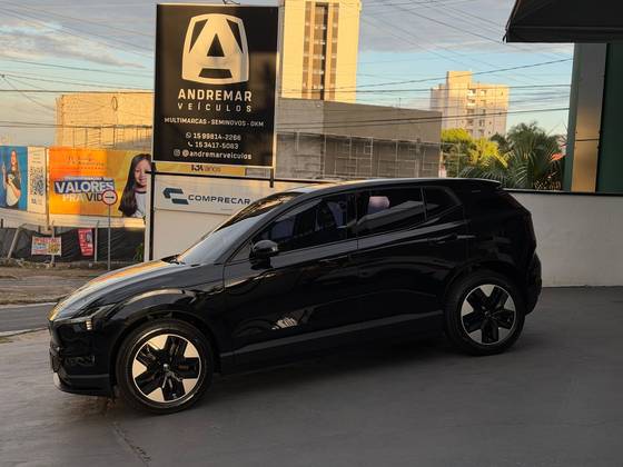 VOLVO EX30 69 KW ELÉTRICO CORE