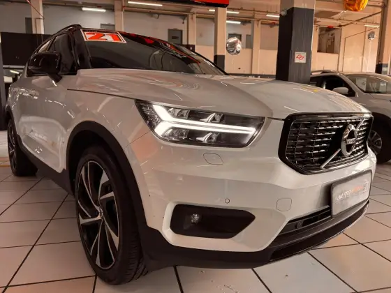 VOLVO XC40 1.5 T5 RECHARGE R-DESIGN GEARTRONIC