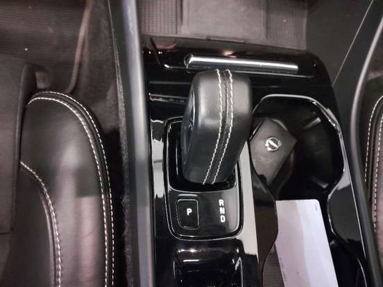 VOLVO-XC40-1.5 T5 RECHARGE R-DESIGN GEARTRONIC VOLVO-XC40-2021