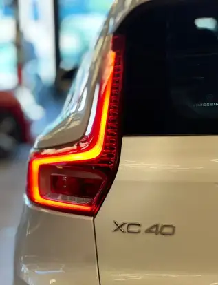 VOLVO-XC40-2.0 T4 GASOLINA INSCRIPTION GEARTRONIC VOLVO-XC40-2020