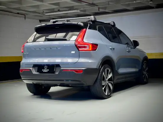 VOLVO-XC40-P8 RECHARGE ELECTRIC BEV PURE AWD VOLVO-XC40-2022
