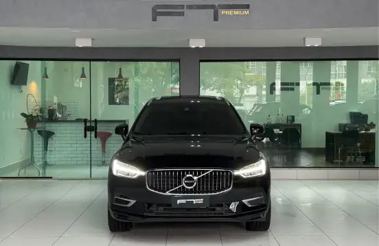 VOLVO-XC60-2020