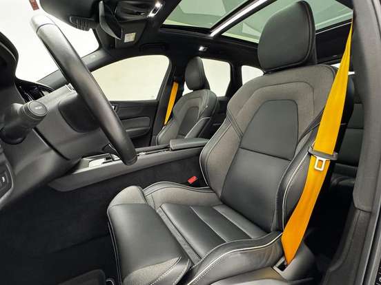 VOLVO-XC60-2021