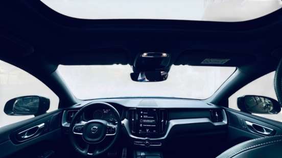 VOLVO-XC60-2021