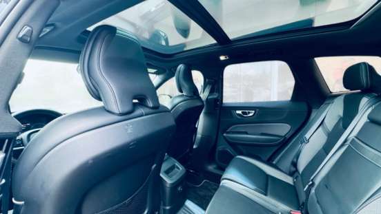 VOLVO-XC60-2021